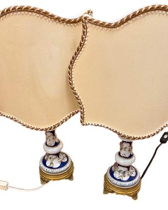 Coppia abat jour vintage in porcellana stile Luigi