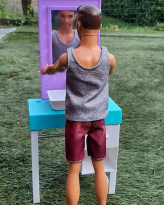 Ken con toiletta