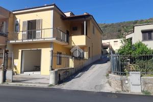 VILLA A SCHIERA A NOCERA INFERIORE