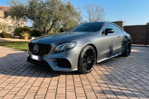 Mercedes Bens Classe E 220 D Coupe’ AMG Premium