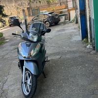 Honda sh 300