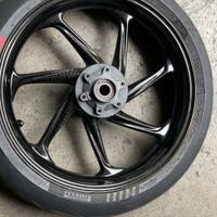 Gomme e cerchi bmw s 1000 rr usati