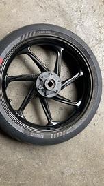 Gomme e cerchi bmw s 1000 rr usati