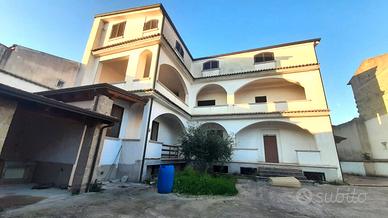 Macerata Campania - Villa con giardino
