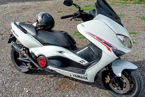 Yamaha TMax 500