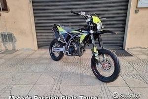 Fantic Motard 50 XM PERFORMANCE 2 Tempi Nera