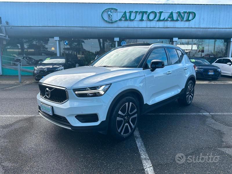 VOLVO XC40 (2017-->)