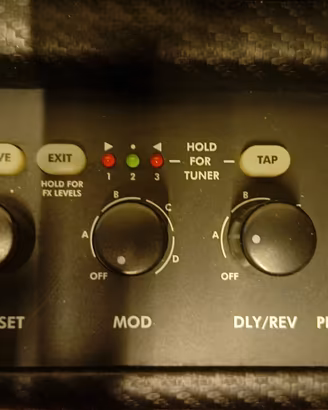 AMPLIFICATORE CHITARRA