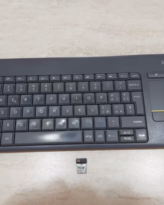 Tastiera wireless Logitech K400 Plus con touchpad