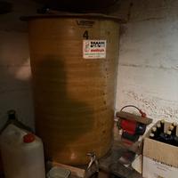 Attrezzatura per fare vino