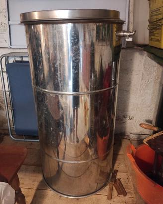 Contenitore inox per vino da 200 litri