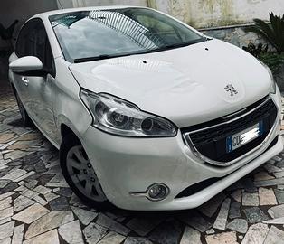 Peugeot 208 1.2