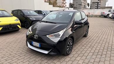 Toyota Aygo Connect 1.0 VVT-i 72 CV 5 porte x-play