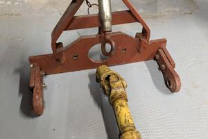 Attacco motocoltivatore a attrezzi trattore