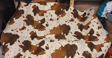 Tessuto eco pelliccia disegno Mucca