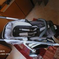 trilogy Inglesina con base stand up