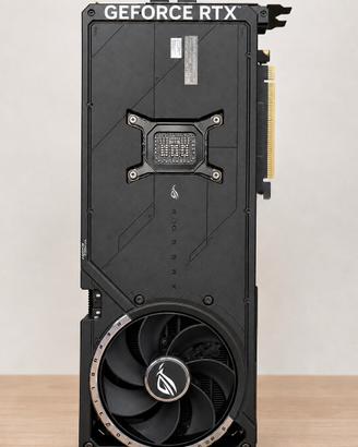 Asus Rog Astral RTX 5080 OC 16GB - Pari al NUOVO