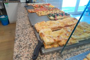 Pizzeria a taglio e d'asporto