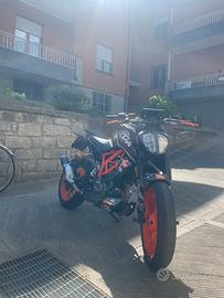 KTM Duke 125