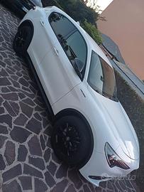 Auto stelvio