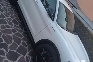 Auto stelvio