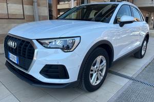 Audi Q3 40 TDI quattro S tronic Business
