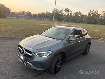 Mercedes-Benz GLA 200 d - PERFETTA BURMESTER