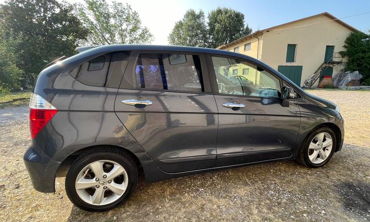 Honda FRV ctdi 2.2