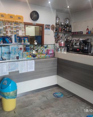 arredamento completo bar