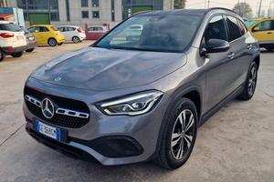 Mercedes-benz CLA 200 180 d Automatic Premium UNIC