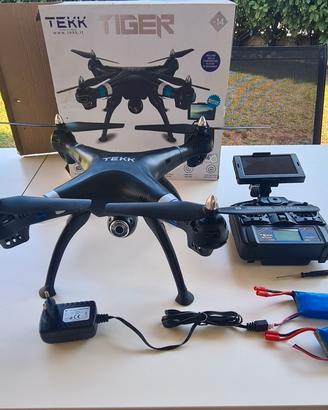 Drone TEKK TIGER completo + 2 batterie