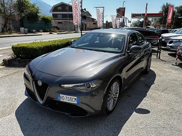 Alfa Romeo Giulia AT8 180cv cambio automatico