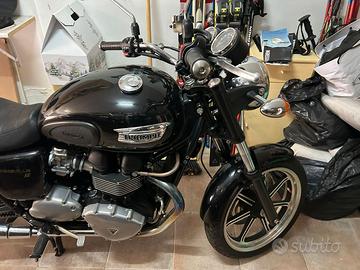 triumph bonneville  5000 km