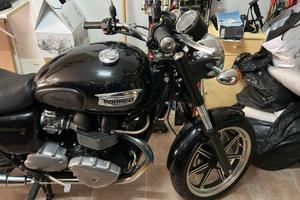 triumph bonneville  5000 km