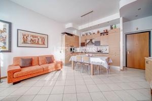 Appartamento a Somma Lombardo Via Milano 3 locali