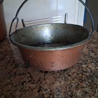 Pentola di rame vintage