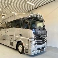 Van Mercedes JK trasporto cavalli con living