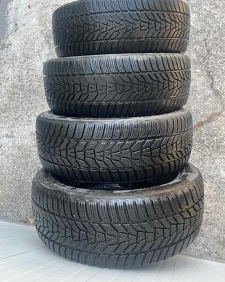 4 Pneumatici Hankook Invernali R18