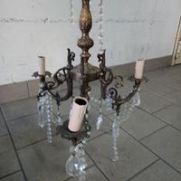 Lampadario in ferro e cristallo