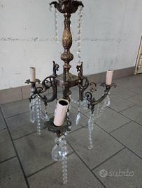 Lampadario in ferro e cristallo