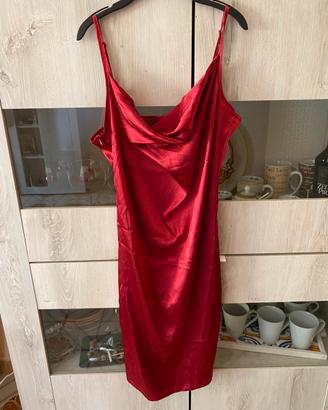 Vestito rosso in raso