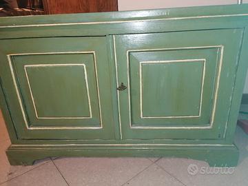 cassapanca con sportelli