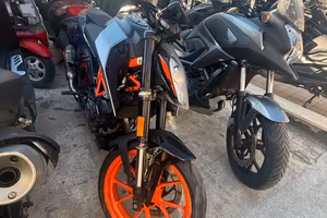 KTM DUKE 390 ANNO 2022 1 ANNO DI GARANZIA INCLUSO 