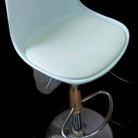 Sgabelli Produceshop stile scandinavo