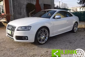 AUDI S5 4.2 V8 quattro