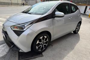 TOYOTA AYGO 1.0 NEOPATENTATI 5 PORTE
