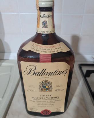 Ballantine's Finest Scotch Whisky 