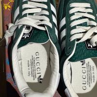 Gucci x Adidas Gazzelle verdi da donna