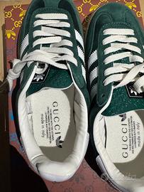 Gucci x Adidas Gazzelle verdi da donna