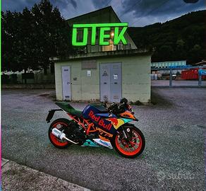 KTM RC 125 ( red bull)